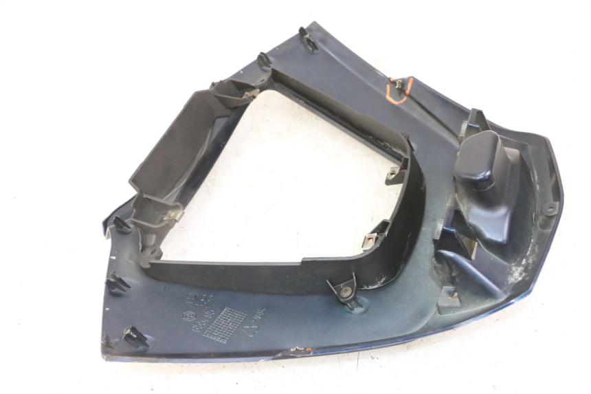 photo de CARENA ANTERIORE INFERIORE PIAGGIO MP3 LT 300 (2010 - 2016) - Altra vista dell'articolo