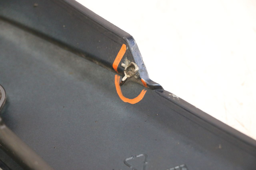 photo de CARENA ANTERIORE INFERIORE PIAGGIO MP3 LT 300 (2010 - 2016) - Ricambio usato controllato