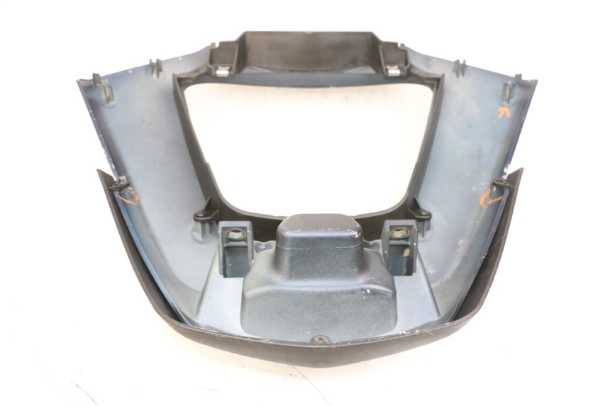 photo de CARENA ANTERIORE INFERIORE PIAGGIO MP3 RL 250 (2006 - 2010) - Zoom sui componenti