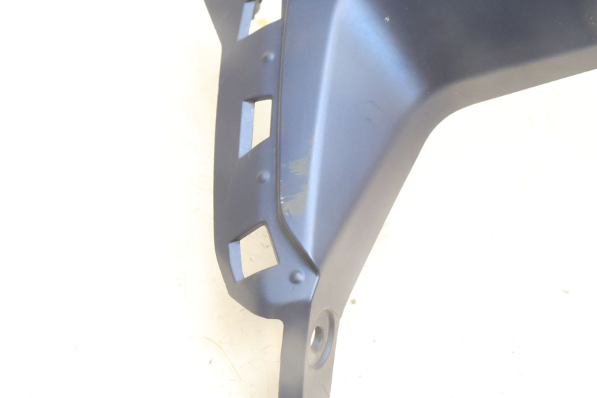 photo de CARENA ANTERIORE INFERIORE YAMAHA N-MAX NMAX 125 (2021 - 2024) - Zoom sullo stato d'uso