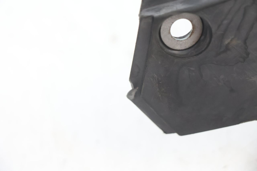 photo de PARAURTI ANTERIORE INFERIORE PEUGEOT TREKKER 50 (1995 - 2004) - Zoom sullo stato d'uso