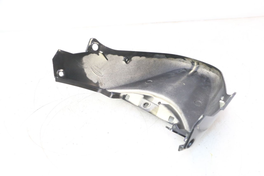 photo de PARAURTI ANTERIORE INFERIORE PEUGEOT TREKKER 50 (1995 - 2004) - Altra angolazione