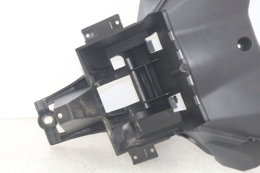 photo de FACCIATA ANTERIORE INTERNA NECO ALEXONE 125 (2017 - 2024) - Dettagli dei punti di fissaggio