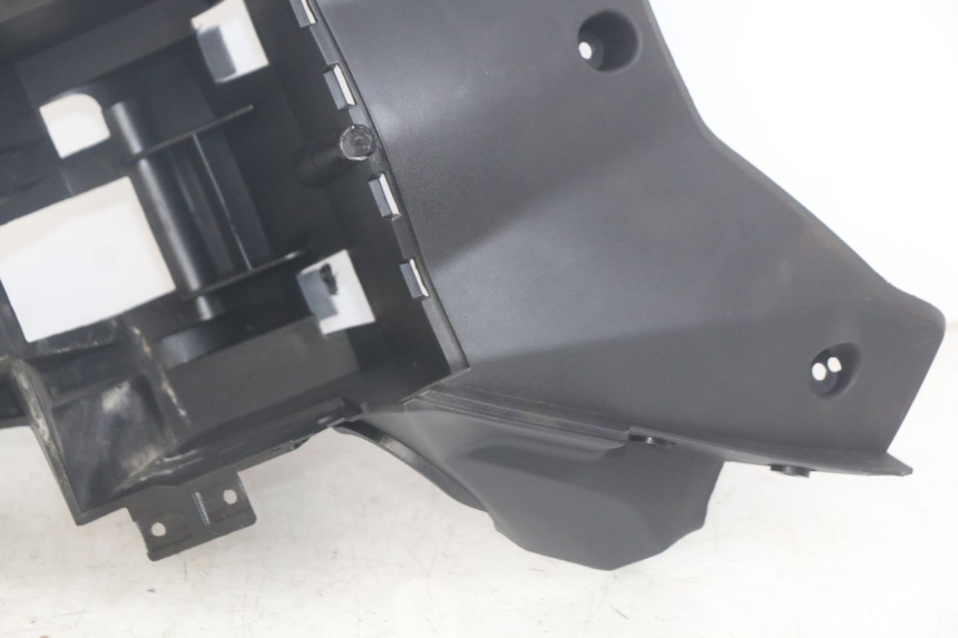 photo de FACCIATA ANTERIORE INTERNA NECO ALEXONE 125 (2017 - 2024) - Stato della superficie e materiale