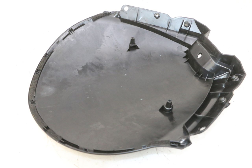 photo de FACCIATA ANTERIORE INTERNA SUZUKI BURGMAN 125 (2007 - 2014) - Zoom sullo stato d'uso