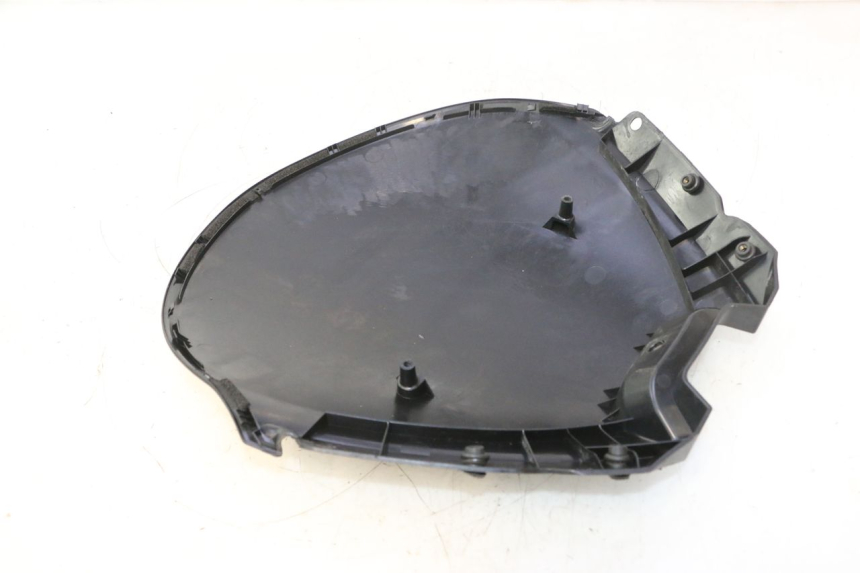 photo de FACCIATA ANTERIORE INTERNA SUZUKI BURGMAN 125 (2007 - 2014) - Primo piano tecnico