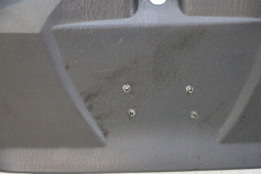 photo de CARENA ANTERIORE INTERNA SUZUKI BURGMAN EXECUTIVE ABS 650 (2006 - 2012) - Dettagli dei punti di fissaggio