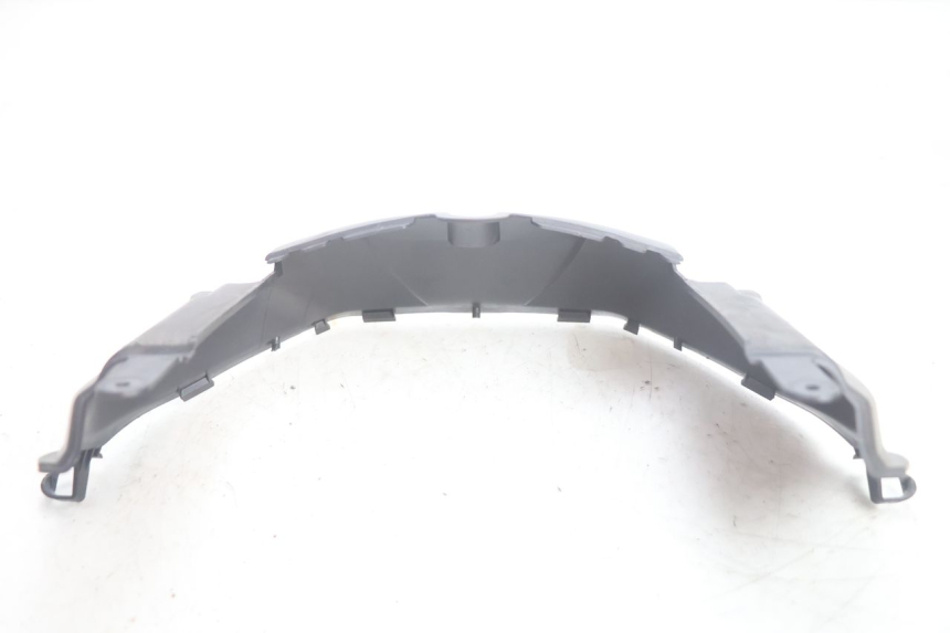 photo de CARENA ANTERIORE INTERNA SUZUKI BURGMAN EXECUTIVE ABS 650 (2006 - 2012) - Dettaglio del componente