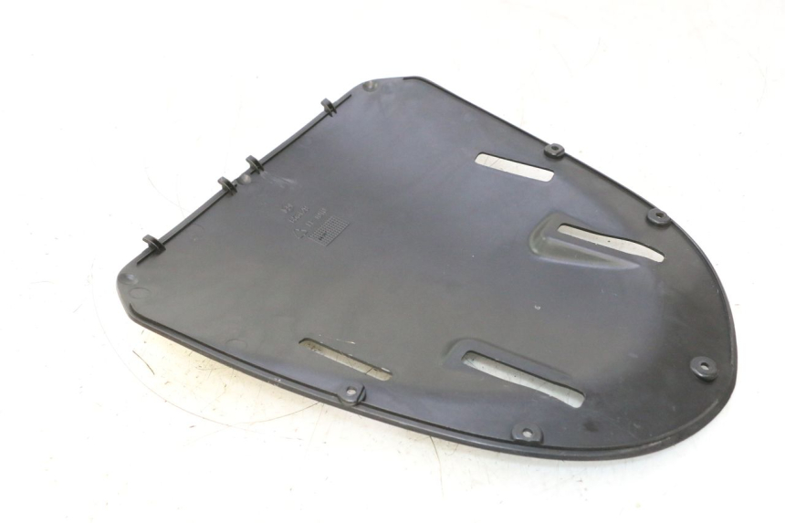 photo de CARENA ANTERIORE INTERNA GILERA GP 800 (2007 - 2013) - Altra angolazione