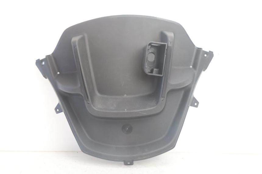photo de CARENA ANTERIORE INTERNA PIAGGIO MP3 500 (2011 - 2015) - Zoom sullo stato d'uso