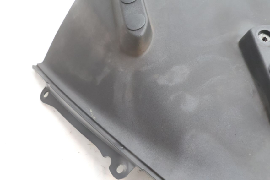 photo de CARENA ANTERIORE INTERNA PIAGGIO MP3 500 (2016 - 2018) - Dettaglio del componente