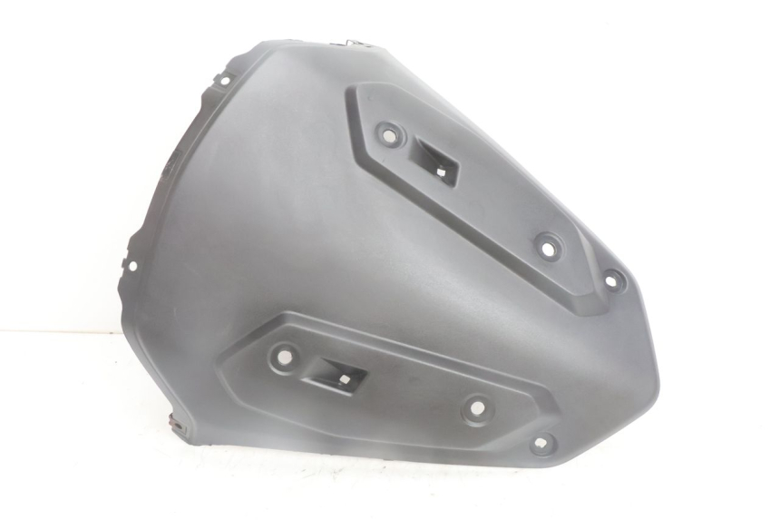 photo de CARENA ANTERIORE INTERNA YAMAHA N-MAX NMAX 125 (2021 - 2024) - Vista principale