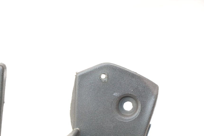 photo de FACCIATA ANTERIORE INTERNA GILERA NEXUS 125 (2009 - 2013) - Zoom sullo stato d'uso