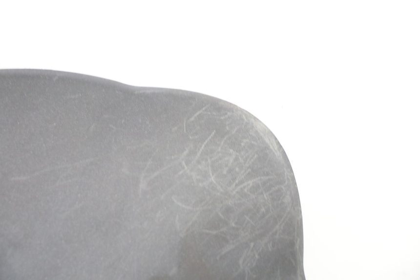 photo de CARENA ANTERIORE INTERNA PEUGEOT SATELIS 125 (2013 - 2018) - Zoom sullo stato d'uso