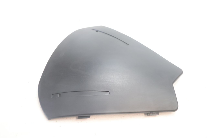 photo de CARENA ANTERIORE INTERNA CAN-AM SPYDER RS 1000 (2008 - 2012) - Altra angolazione