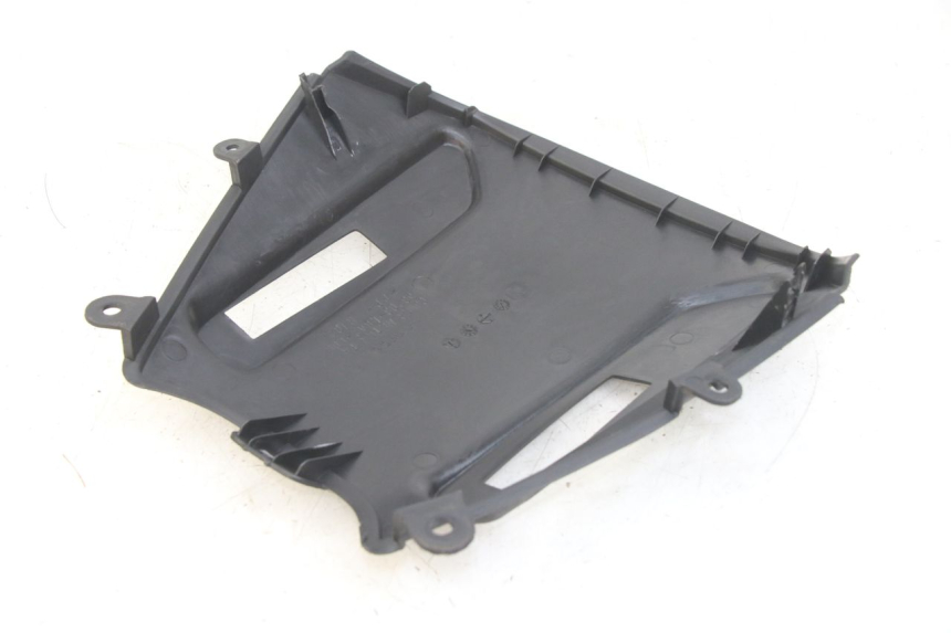 photo de CARENA ANTERIORE INTERNA KYMCO X-CITING XCITING 400 (2014 - 2018) - Dettaglio del componente