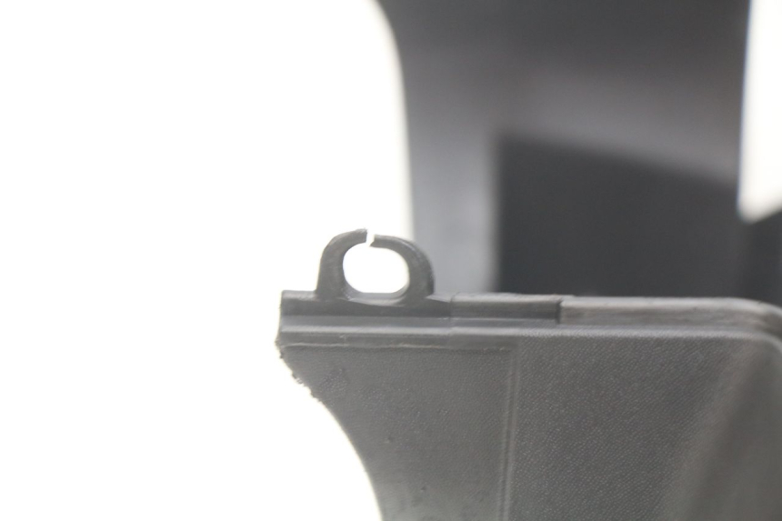 photo de FACCIATA ANTERIORE INTERNA PIAGGIO X7 125 (2007 - 2013) - Zoom sullo stato d'uso