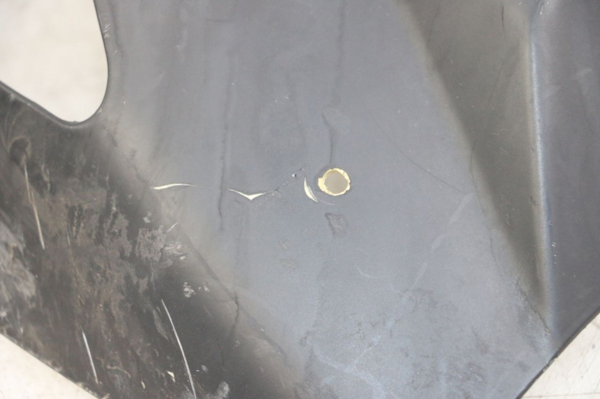 photo de SCUDO CARENA ANTERIORE PEUGEOT KISBEE 2T 50 (2018 - 2022) - Marcature e riferimenti originali