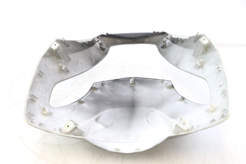 photo de ANTERIORE PEUGEOT KISBEE 4T 50 (2010 - 2017) - Stato della superficie e materiale