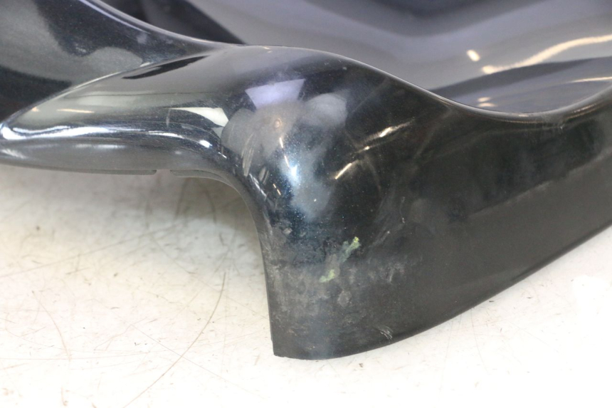 photo de SCUDO CARENA ANTERIORE PIAGGIO LIBERTY 125 (1998 - 2008) - Zoom sui componenti