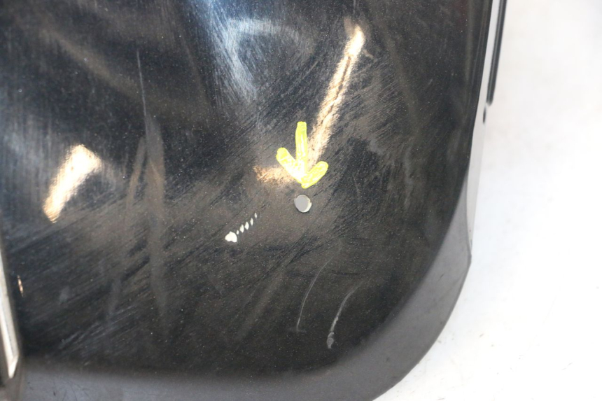photo de SCUDO CARENA ANTERIORE PIAGGIO LIBERTY 125 (1998 - 2008) - Stato della superficie e materiale