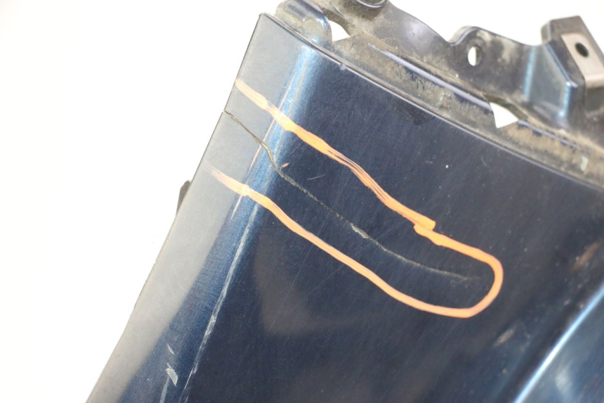 photo de SCUDO CARENA ANTERIORE PIAGGIO MP3 LT 300 (2010 - 2016) - Zoom sullo stato d'uso