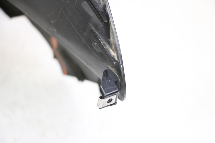 photo de SCUDO CARENA ANTERIORE PIAGGIO MP3 LT 300 (2010 - 2016) - Primo piano tecnico