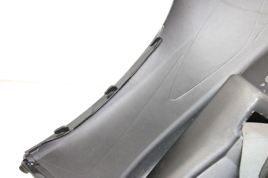 photo de SCUDO CARENA ANTERIORE PIAGGIO MP3 LT 300 (2010 - 2016) - Altra angolazione