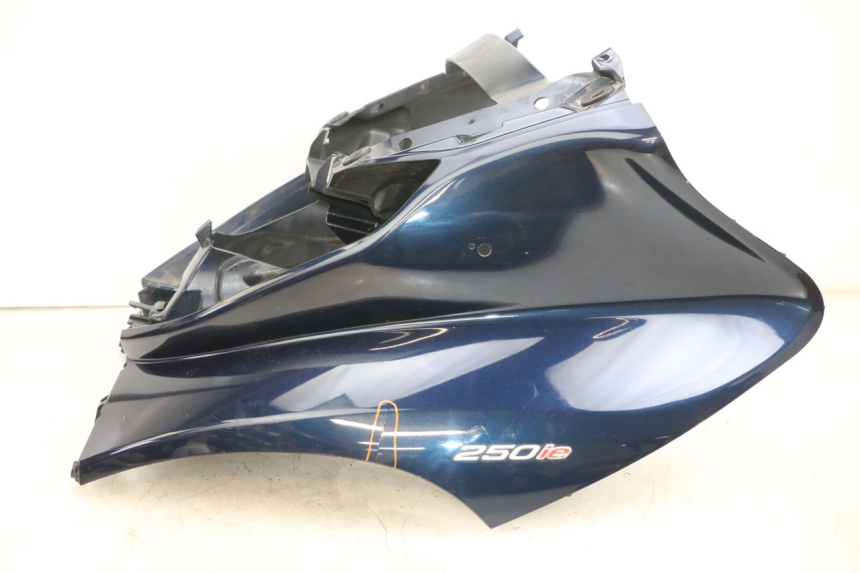 photo de SCUDO CARENA ANTERIORE PIAGGIO MP3 RL 250 (2006 - 2010) - Vista principale