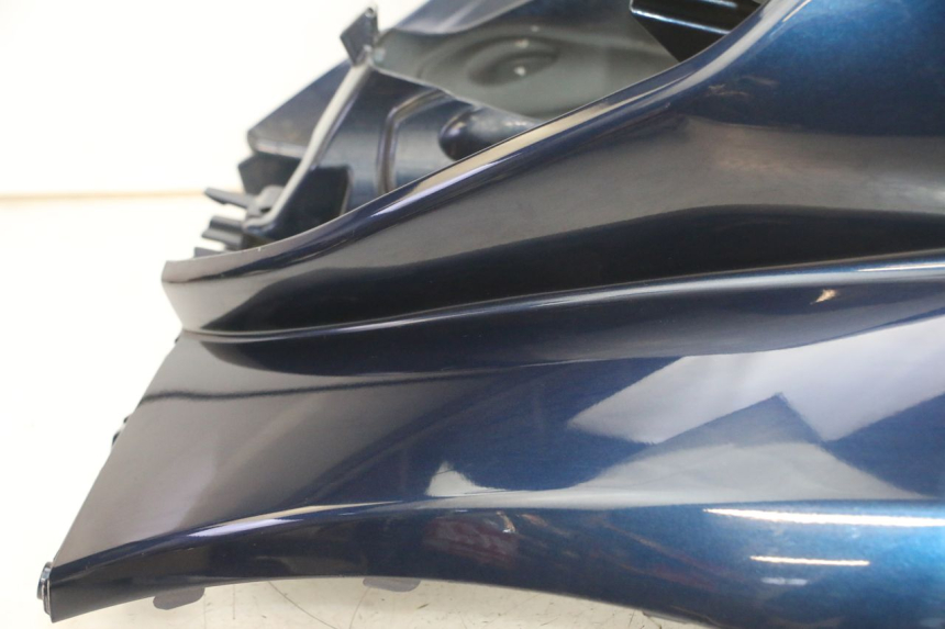 photo de SCUDO CARENA ANTERIORE PIAGGIO MP3 RL 250 (2006 - 2010) - Zoom sui componenti