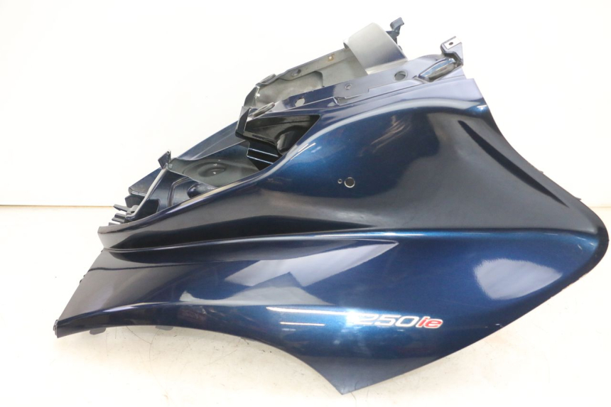 photo de SCUDO CARENA ANTERIORE PIAGGIO MP3 RL 250 (2006 - 2010) - Foto prodotto supplementare