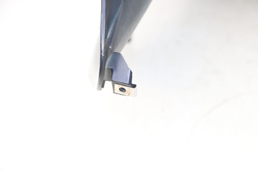 photo de SCUDO CARENA ANTERIORE PIAGGIO MP3 RL 250 (2006 - 2010) - Focus sulla struttura