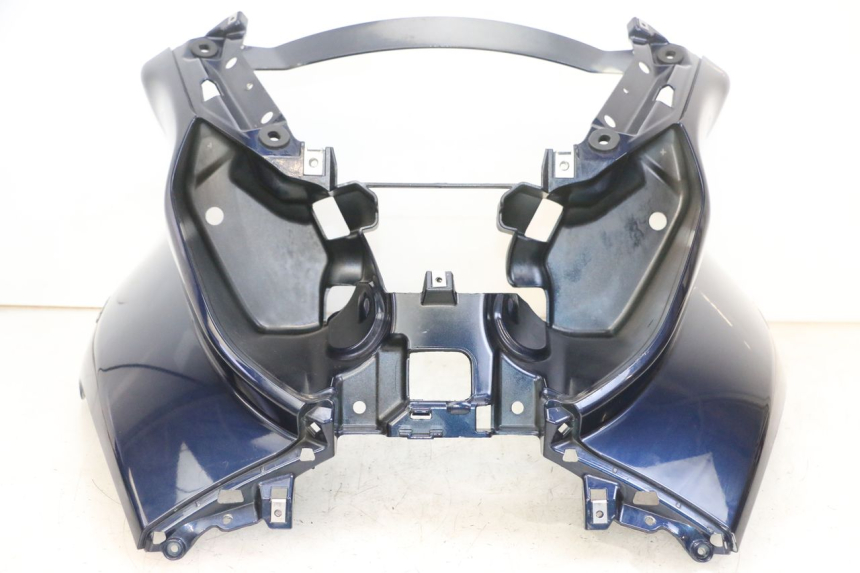 photo de SCUDO CARENA ANTERIORE PIAGGIO MP3 RL 250 (2006 - 2010) - Primo piano tecnico