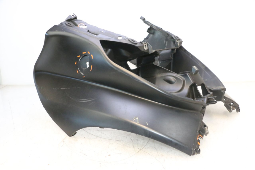 photo de SCUDO CARENA ANTERIORE PIAGGIO MP3 RL 250 (2006 - 2010) - Panoramica del profilo