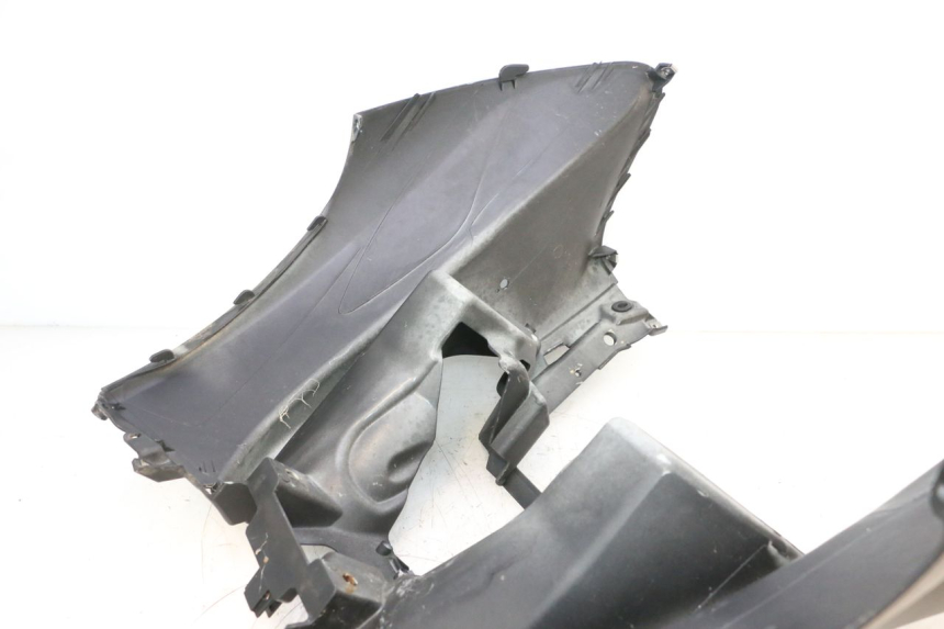 photo de SCUDO CARENA ANTERIORE PIAGGIO MP3 RL 250 (2006 - 2010) - Altra angolazione
