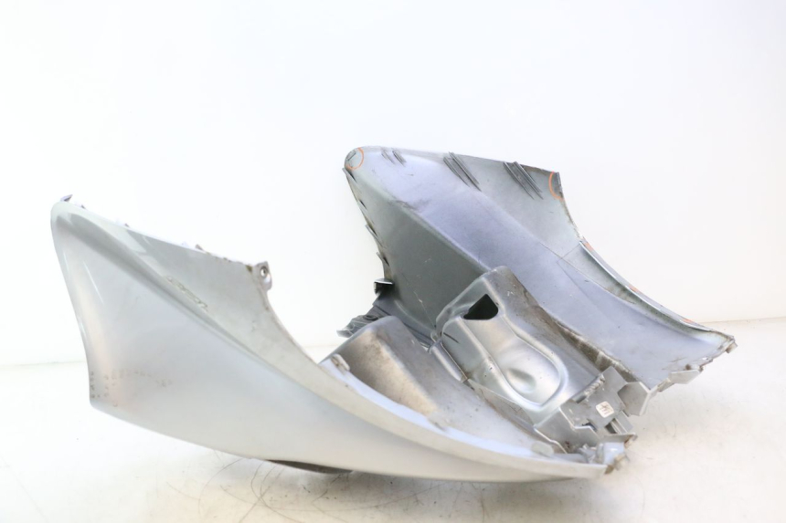 photo de SCUDO CARENA ANTERIORE PIAGGIO MP3 125 (2006 - 2014) - Ispezione visiva dettagliata