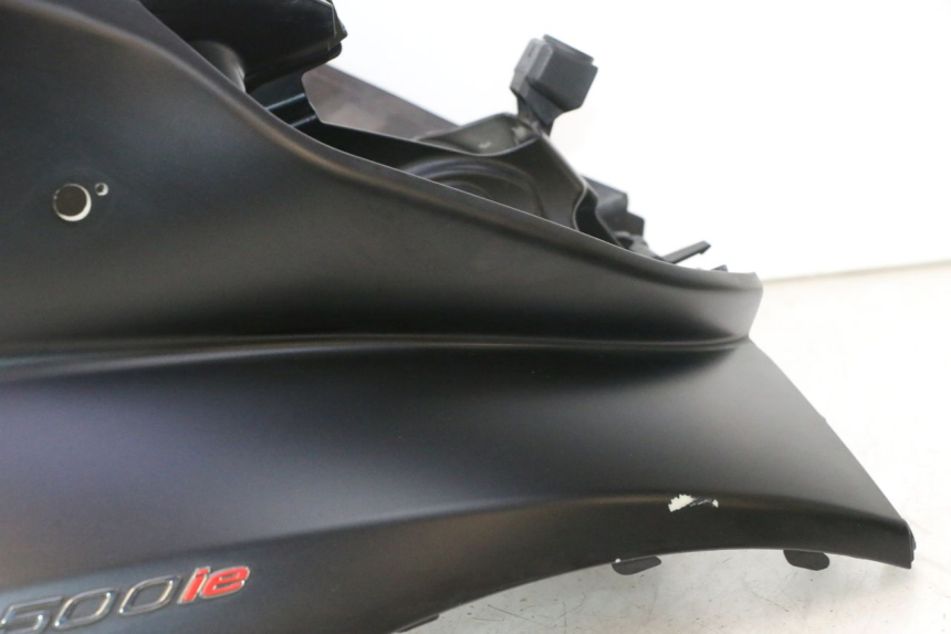photo de SCUDO CARENA ANTERIORE PIAGGIO MP3 500 (2016 - 2018) - Primo piano ad alta risoluzione