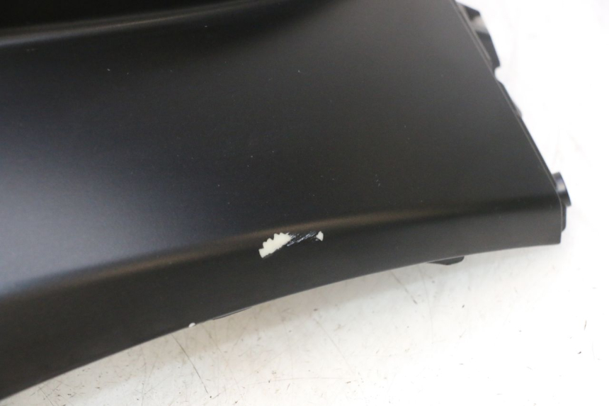 photo de SCUDO CARENA ANTERIORE PIAGGIO MP3 500 (2016 - 2018) - Foto prodotto supplementare