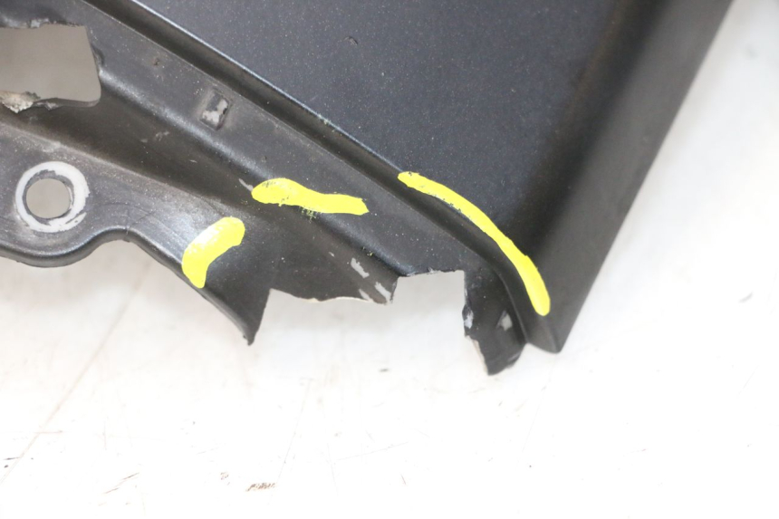 photo de SCUDO CARENA ANTERIORE PIAGGIO MP3 500 (2016 - 2018) - Altra angolazione