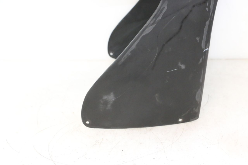 photo de SCUDO CARENA ANTERIORE MBK NITRO 50 (2004 - 2008) - Focus sulla struttura