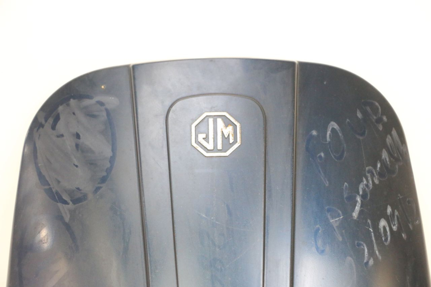 photo de SCUDO CARENA ANTERIORE JM MOTORS OLDIES GT 4T 50 (2018 - 2025) - Focus sulla struttura