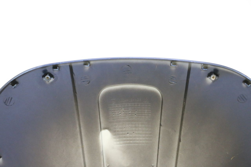 photo de SCUDO CARENA ANTERIORE JM MOTORS OLDIES GT 4T 50 (2018 - 2025) - Marcature e riferimenti originali