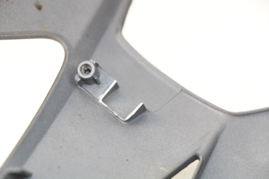 photo de SCUDO CARENA ANTERIORE SYM ORBIT 2 4T 50 (2008 - 2017) - Zoom sullo stato d'uso