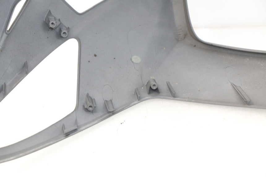 photo de SCUDO CARENA ANTERIORE SYM ORBIT 2 4T 50 (2008 - 2017) - Primo piano tecnico