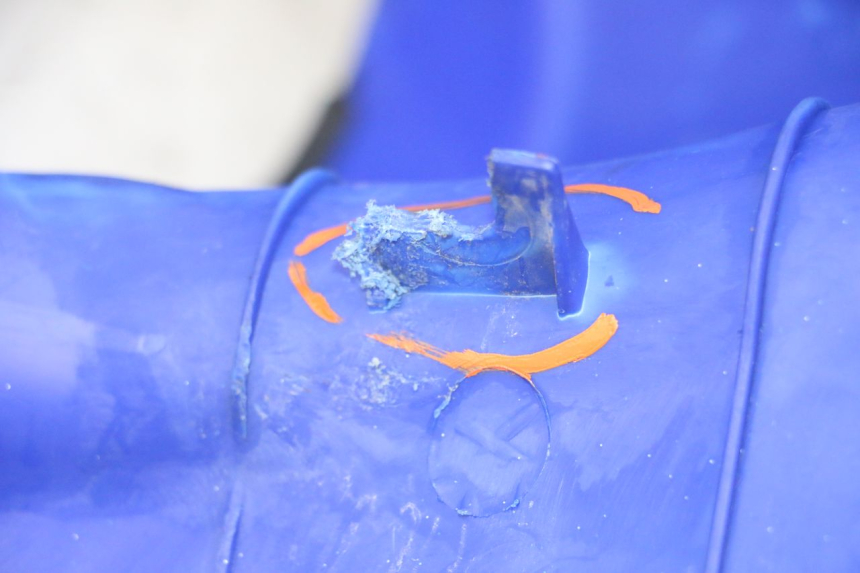 photo de SCUDO CARENA ANTERIORE HYTRACK S 150 (2003 - 2011) - Stato della superficie e materiale