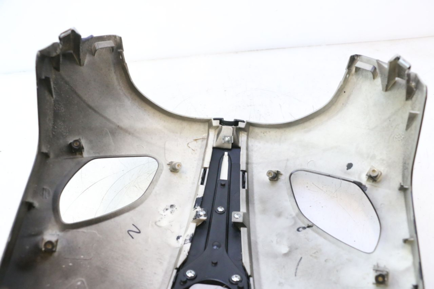 photo de FACCIATA ANTERIORE JM MOTORS SANTANA 50 (2014 - 2023) - Focus sulla struttura
