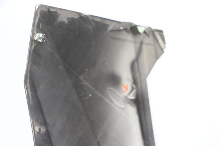 photo de FACCIATA ANTERIORE PEUGEOT SATELIS COMPRESSOR K15 125 (2006 - 2009) - Dettaglio del componente