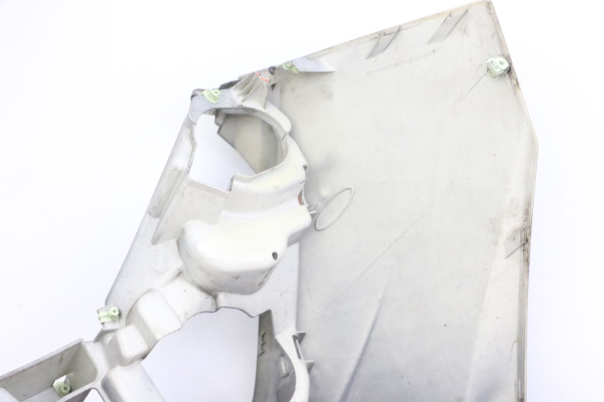 photo de SCUDO CARENA ANTERIORE PEUGEOT SATELIS 250 (2006 - 2012) - Altra vista dell'articolo