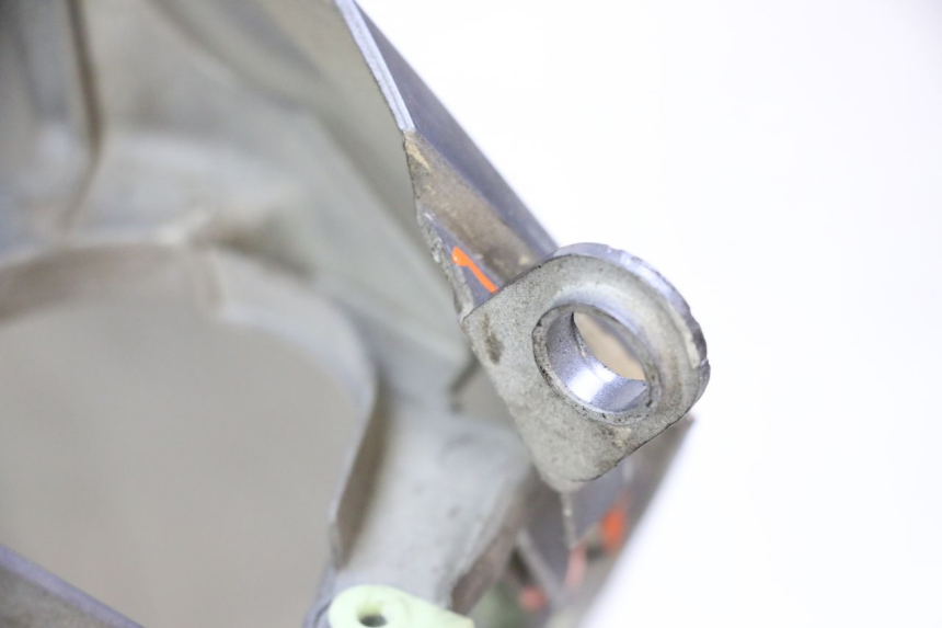 photo de SCUDO CARENA ANTERIORE PEUGEOT SATELIS 250 (2006 - 2012) - Zoom sullo stato d'uso