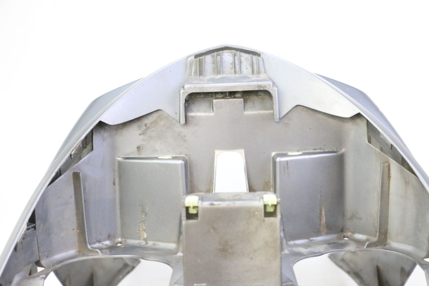 photo de SCUDO CARENA ANTERIORE PEUGEOT SATELIS 250 (2006 - 2012) - Dettagli dei punti di fissaggio